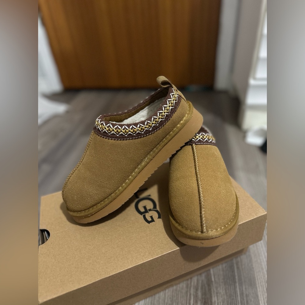 Uggs Tasman Slipper